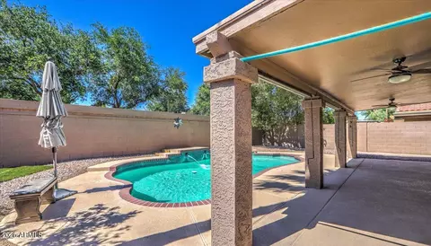 Exterior - 15846 S 33rd Pl, Phoenix, AZ 85048 photo 7 of 8