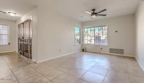 Living - 15846 S 33rd Pl, Phoenix, AZ 85048 photo 5 of 13