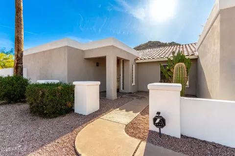 Exterior - 4601 E Fanfol Dr, Phoenix, AZ 85028 photo 5 of 22