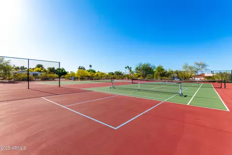 View/Area - 4601 E Fanfol Dr, Phoenix, AZ 85028 photo 3 of 14