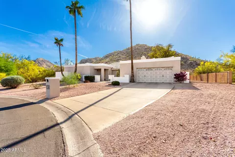 Exterior - 4601 E Fanfol Dr, Phoenix, AZ 85028 photo 3 of 22