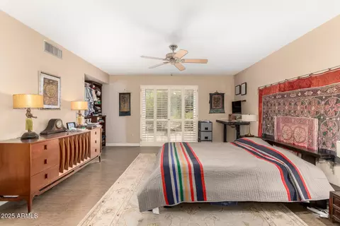 Bedroom - 4601 E Fanfol Dr, Phoenix, AZ 85028 photo 1 of 5