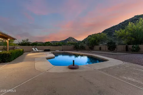 Exterior - 4601 E Fanfol Dr, Phoenix, AZ 85028 photo 12 of 22