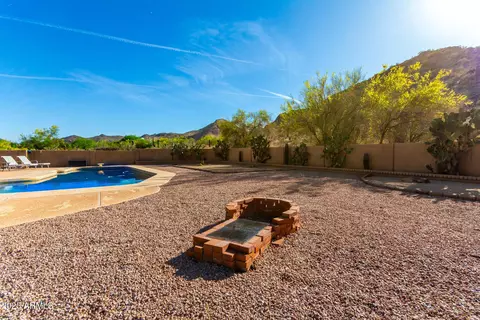 Exterior - 4601 E Fanfol Dr, Phoenix, AZ 85028 photo 16 of 22