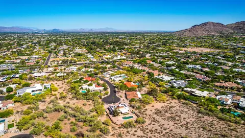View/Area - 4601 E Fanfol Dr, Phoenix, AZ 85028 photo 13 of 14