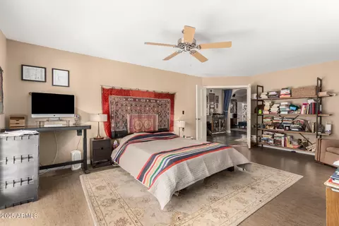 Bedroom - 4601 E Fanfol Dr, Phoenix, AZ 85028 photo 2 of 5