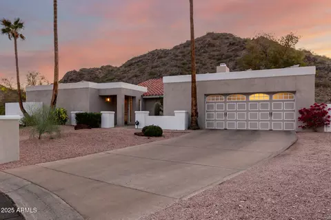 Exterior - 4601 E Fanfol Dr, Phoenix, AZ 85028 photo 2 of 22