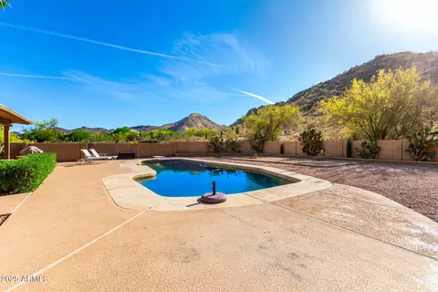 Exterior - 4601 E Fanfol Dr, Phoenix, AZ 85028 photo 14 of 22