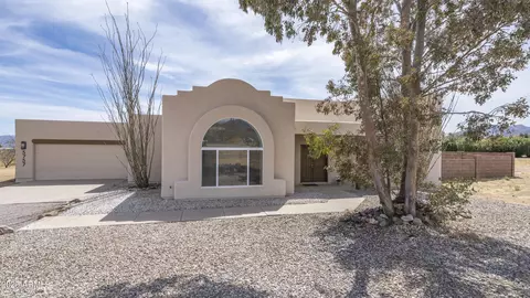 5757 S Mir Way, Hereford, AZ 85615