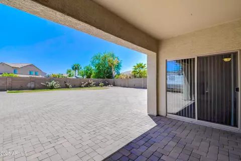 Exterior - 2813 E Crescent Way, Gilbert, AZ 85298 photo 4 of 17