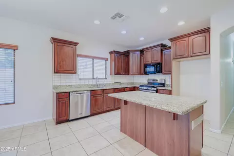 Kitchen - 2813 E Crescent Way, Gilbert, AZ 85298 photo 1 of 4