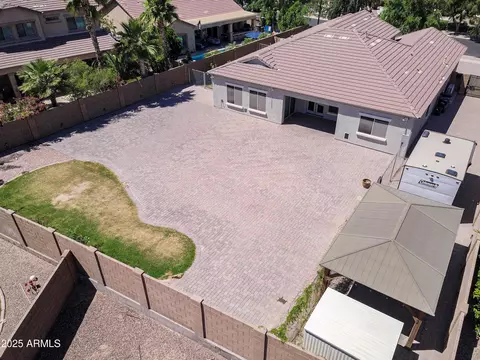 Exterior - 2813 E Crescent Way, Gilbert, AZ 85298 photo 11 of 17