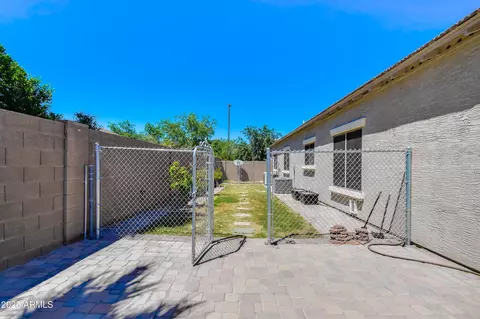 Exterior - 2813 E Crescent Way, Gilbert, AZ 85298 photo 14 of 17