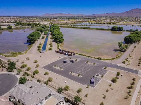 Exterior - 2813 E Crescent Way, Gilbert, AZ 85298 photo 17 of 17