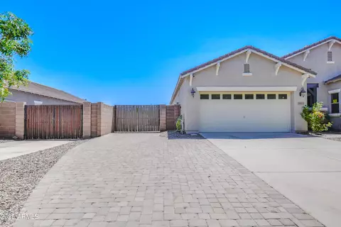 Exterior - 2813 E Crescent Way, Gilbert, AZ 85298 photo 1 of 17