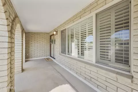 Exterior - 1104 E Watson Dr, Tempe, AZ 85283 photo 3 of 9