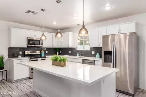 3520 N 24th Dr, Phoenix, AZ 85015