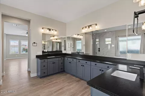 Bath - 1261 E Lynx Way, Gilbert, AZ 85298 photo 1 of 9