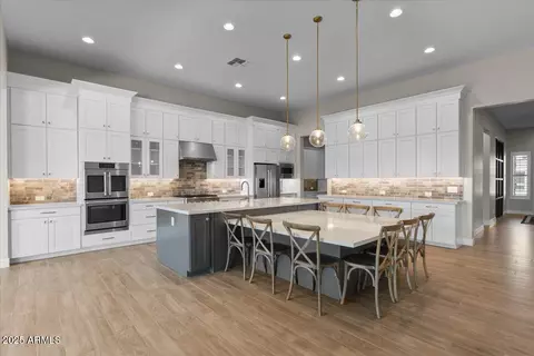 Kitchen - 1261 E Lynx Way, Gilbert, AZ 85298 photo 4 of 4