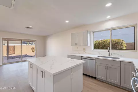 Kitchen - 1348 E Chilton Dr, Tempe, AZ 85283 photo 3 of 3