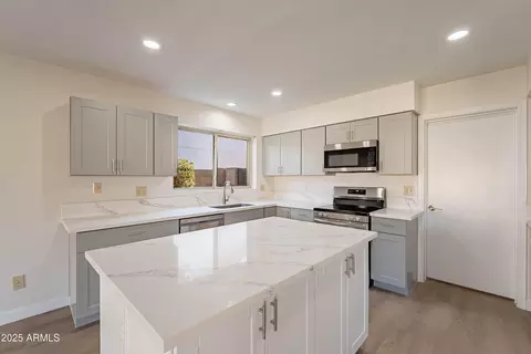 Kitchen - 1348 E Chilton Dr, Tempe, AZ 85283 photo 1 of 3