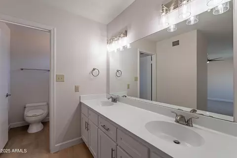 Bath - 1348 E Chilton Dr, Tempe, AZ 85283 photo 2 of 2