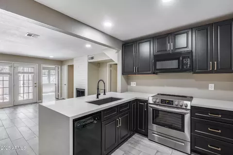 30 E Brown Rd #1048, Mesa, AZ 85201