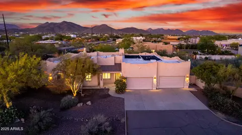 43 E Desert Hills Dr, Phoenix, AZ 85086 photo 2
