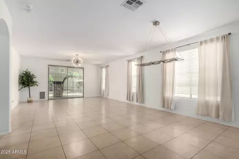 Living - 3080 E Palmdale Ln, Gilbert, AZ 85298 photo 1 of 5