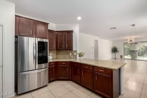 Kitchen - 3080 E Palmdale Ln, Gilbert, AZ 85298 photo 5 of 5