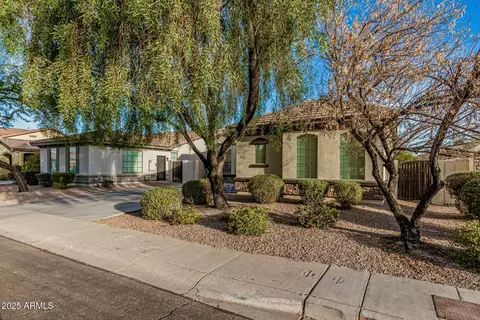 Exterior - 3080 E Palmdale Ln, Gilbert, AZ 85298 photo 2 of 7