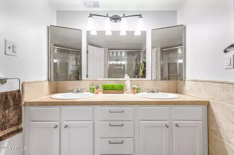 349 E Thomas Rd #E401, Phoenix, AZ 85012 photo 19
