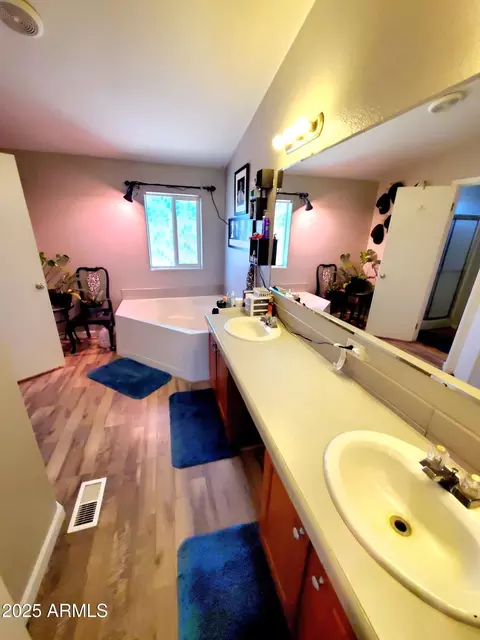 Bath - 212 W Cedar Mill Ct, Payson, AZ 85541 photo 2 of 3