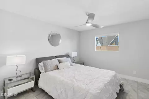 Bedroom - 3758 E Sunnyside Dr, Phoenix, AZ 85028 photo 4 of 4