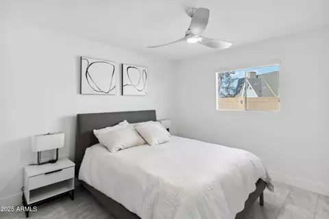 Bedroom - 3758 E Sunnyside Dr, Phoenix, AZ 85028 photo 3 of 4