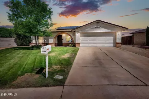 17648 N 35th Way, Phoenix, AZ 85032