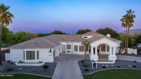 5721 S Wilson Dr, Chandler, AZ 85249