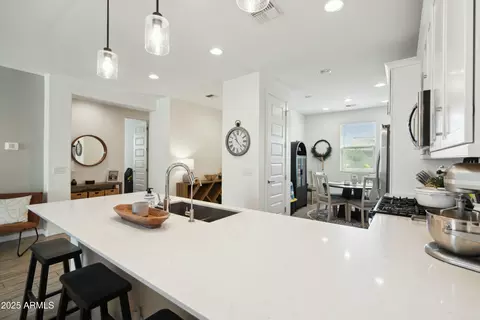 3708 S 64th Ave, Phoenix, AZ 85043 photo 9