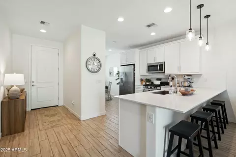 3708 S 64th Ave, Phoenix, AZ 85043 photo 8