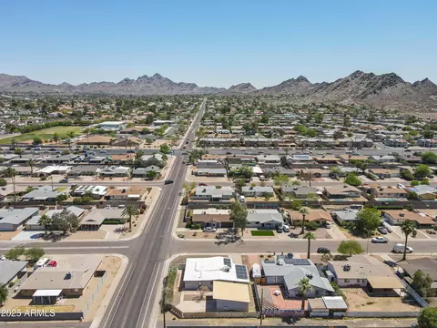 View/Area - 2346 E Sylvia St, Phoenix, AZ 85022 photo 10 of 23