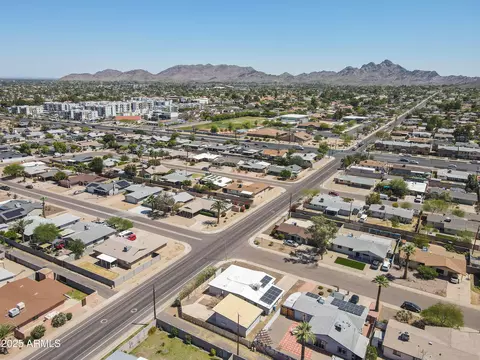 View/Area - 2346 E Sylvia St, Phoenix, AZ 85022 photo 11 of 23