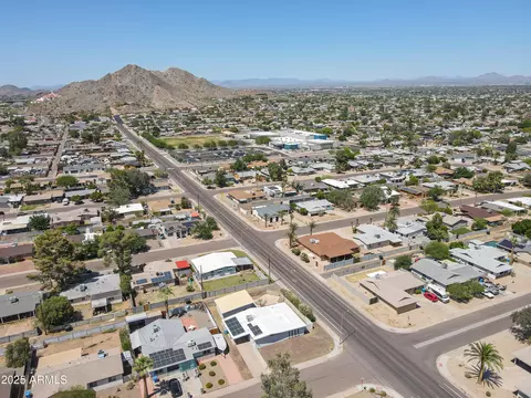 View/Area - 2346 E Sylvia St, Phoenix, AZ 85022 photo 12 of 23