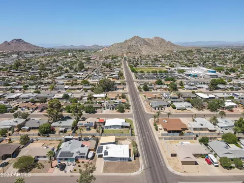 View/Area - 2346 E Sylvia St, Phoenix, AZ 85022 photo 13 of 23
