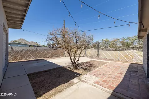 Exterior - 2346 E Sylvia St, Phoenix, AZ 85022 photo 8 of 14