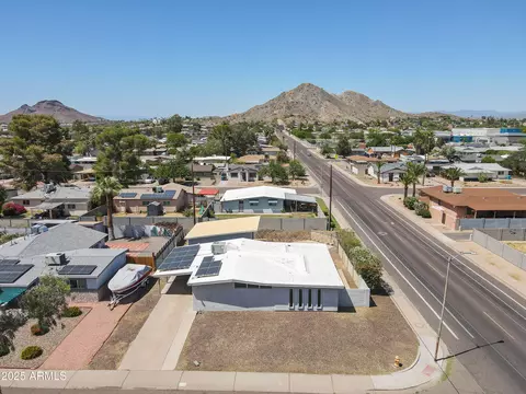 View/Area - 2346 E Sylvia St, Phoenix, AZ 85022 photo 5 of 23
