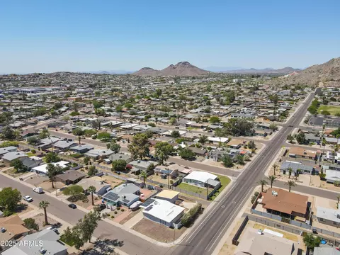 View/Area - 2346 E Sylvia St, Phoenix, AZ 85022 photo 14 of 23