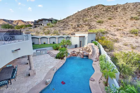 13811 S Canyon Dr, Phoenix, AZ 85048