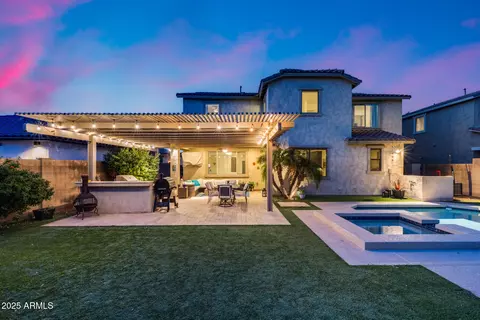 Exterior - 3933 E Alfalfa Dr, Gilbert, AZ 85298 photo 1 of 23