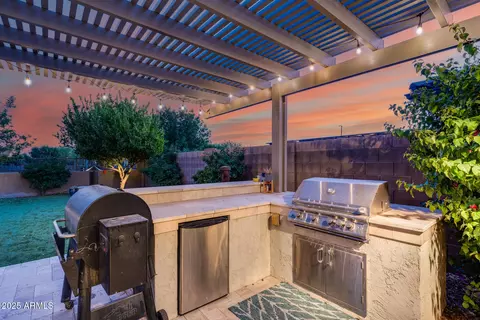 Exterior - 3933 E Alfalfa Dr, Gilbert, AZ 85298 photo 7 of 23