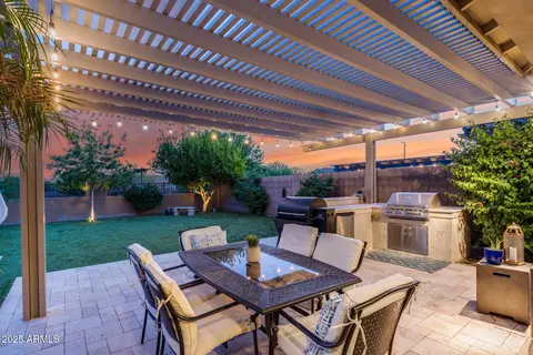 Exterior - 3933 E Alfalfa Dr, Gilbert, AZ 85298 photo 6 of 23